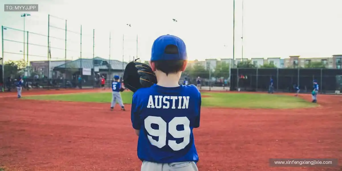 汗水与荣耀同在,见证冠军诞生的瞬间!⚽